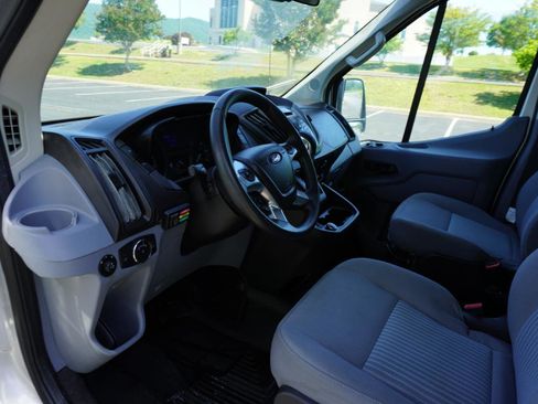 Used 2019 Ford Transit 350 XLT RWD image 25