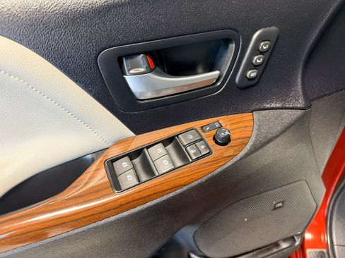Used 2015 Toyota Sienna Limited Premium w/ Advanced Technology Package FWD image 6