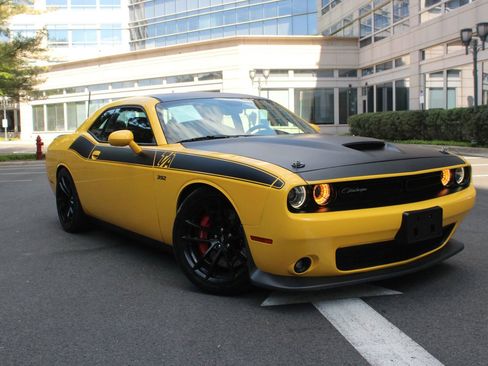 Used 2018 Dodge Challenger T/A image 1