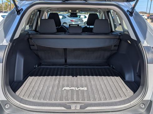 Used 2025 Toyota RAV4 LE image 9