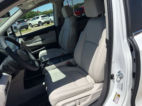New 2026 Honda Odyssey EX-L image 11