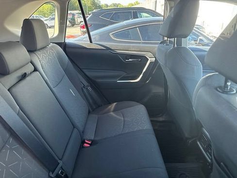Used 2020 Toyota RAV4 XLE w/ All Weather Liner Package AWD/4WD image 8
