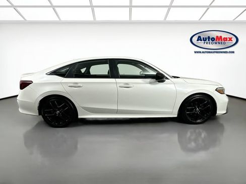 Used 2025 Honda Civic Sport image 9