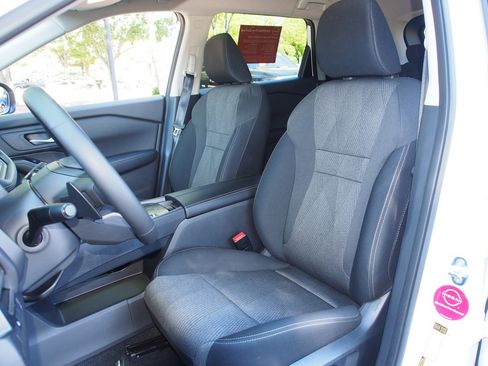 Used 2026 Nissan Rogue SV FWD image 16