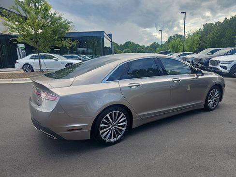 Used 2018 Lincoln MKZ Select w/ Select Plus Package FWD image 5