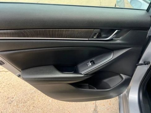 Used 2020 Honda Accord EX-L image 23