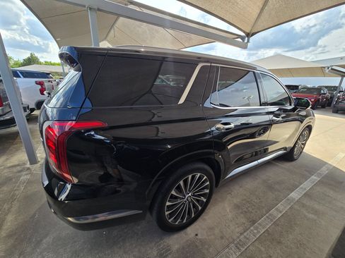 Used 2023 Hyundai Palisade Calligraphy w/ Cargo Package AWD/4WD image 9