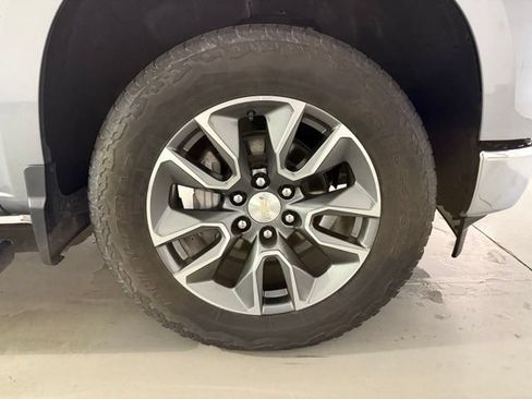 Used 2023 Chevrolet Silverado 1500 LT w/ LPO, Liner Protection Package AWD/4WD image 29