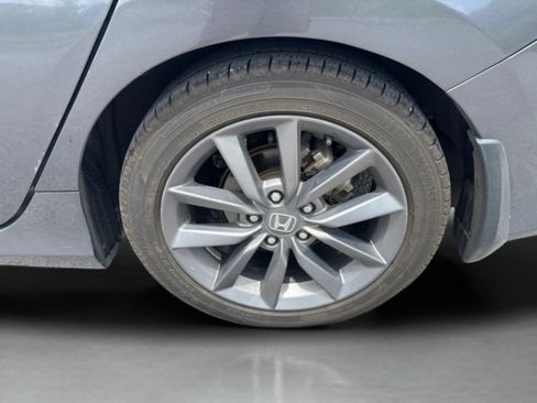 Used 2019 Honda Civic EX image 28