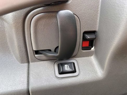 Used 2024 GMC Savana 2500 w/ Driver Convenience Package RWD image 10