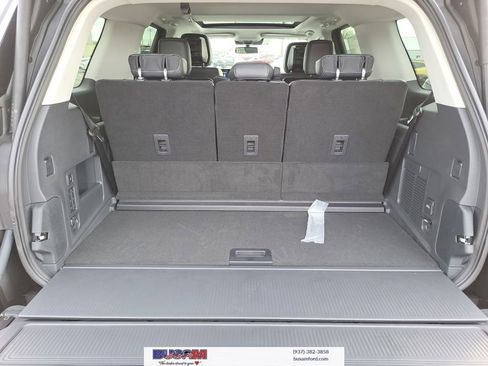 New 2026 Ford Expedition Platinum w/ Driver's Package image 6