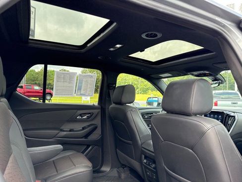 Used 2023 Chevrolet Traverse High Country w/ LPO, Floor Liner Package image 14