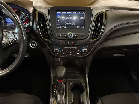 Used 2022 Chevrolet Equinox RS image 12