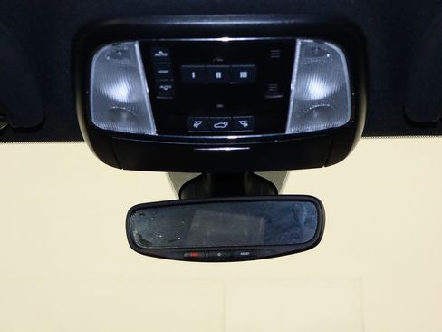 Used 2020 Jeep Grand Cherokee Limited AWD/4WD image 24