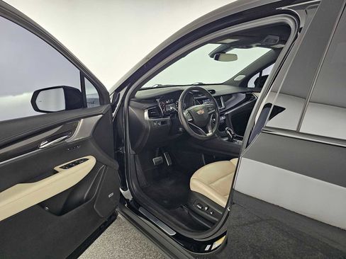 Used 2023 Cadillac XT6 Sport image 22