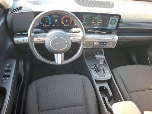 Used 2024 Hyundai Kona SEL image 12