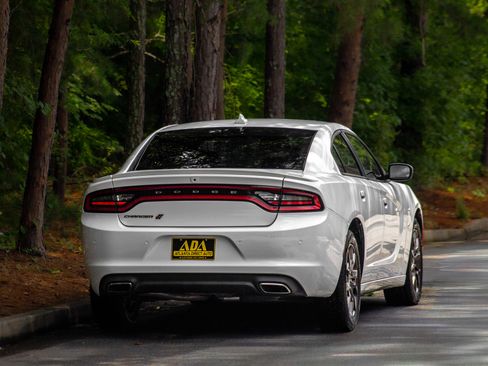 Used 2018 Dodge Charger GT image 40