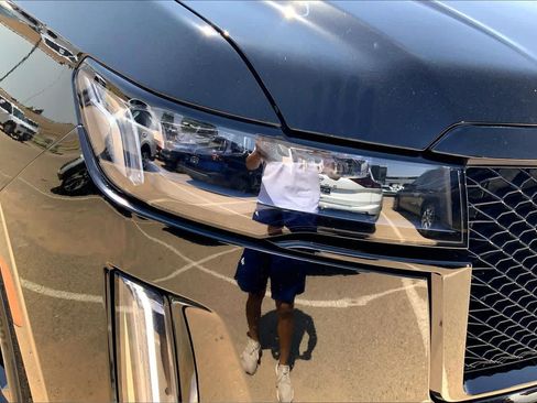 Used 2023 Cadillac Escalade Sport Platinum AWD/4WD image 36