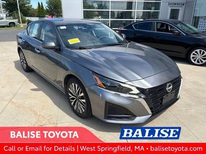 Used 2023 Nissan Altima 2.5 SV