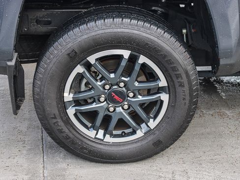 Used 2024 Toyota Tacoma TRD Sport image 12