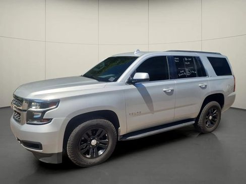 Used 2019 Chevrolet Tahoe LT image 3
