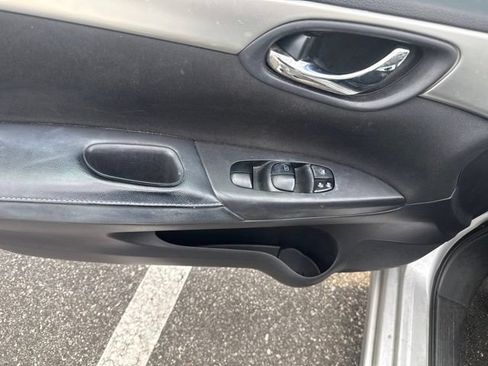 Used 2018 Nissan Sentra S FWD image 17