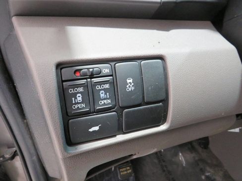 Used 2011 Honda Odyssey EX-L image 23