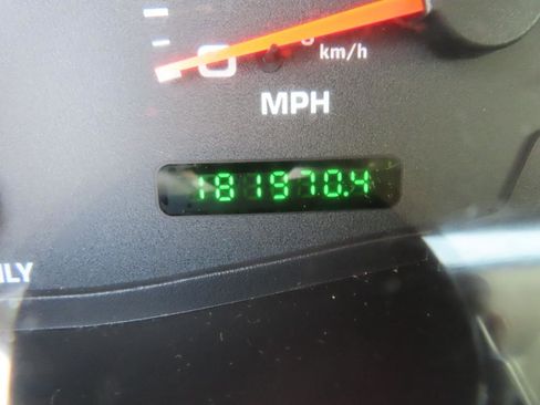 Used 2003 Ford F350 Lariat image 36