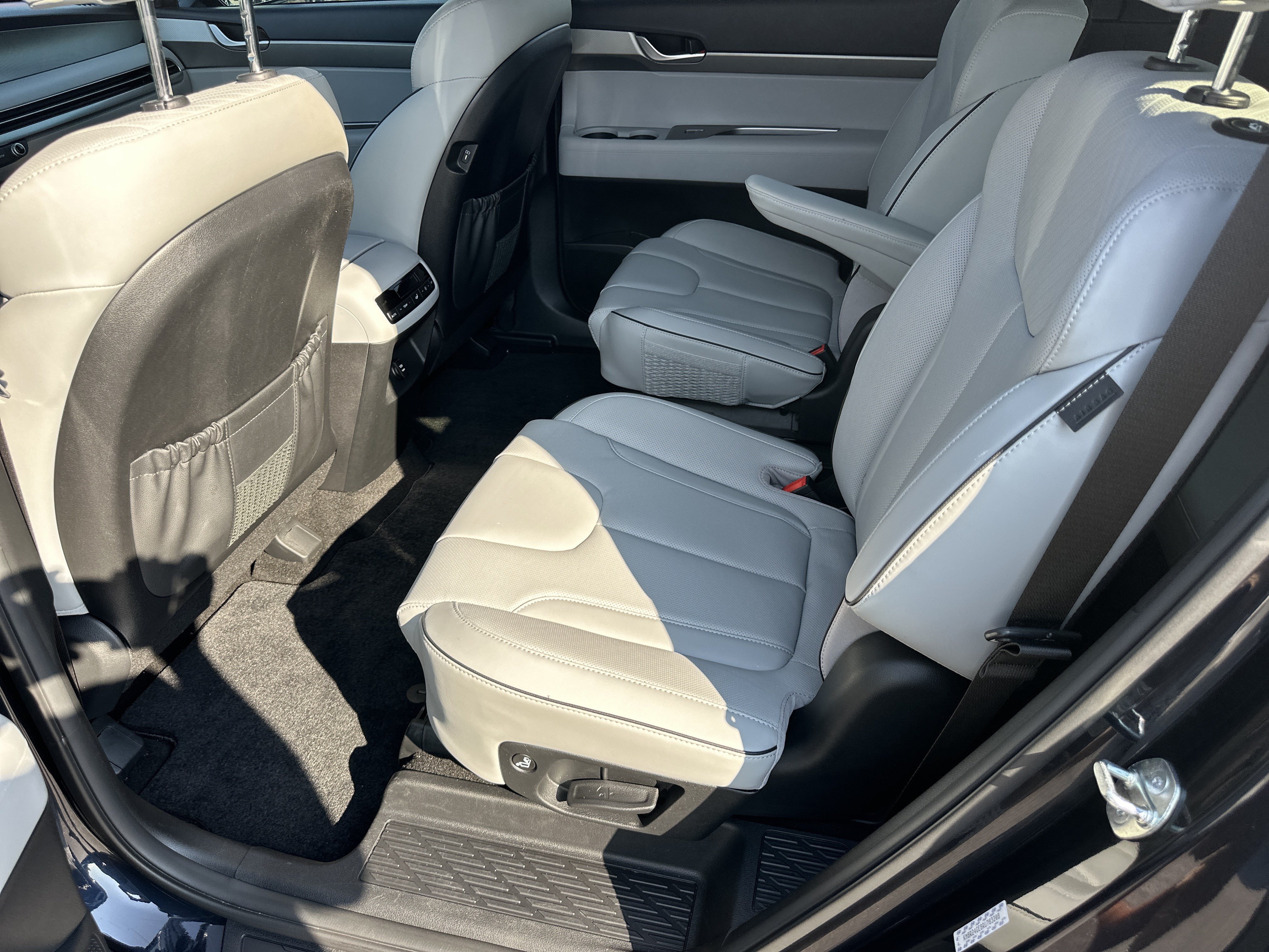 Used 2024 Hyundai Palisade SEL FWD image 23