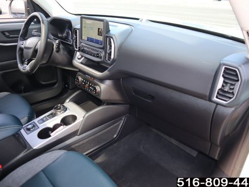 Used 2023 Ford Bronco Sport Outer Banks w/ Tech Package AWD/4WD image 15