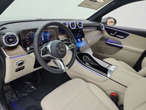 New 2027 Mercedes-Benz GLC 300 image 10