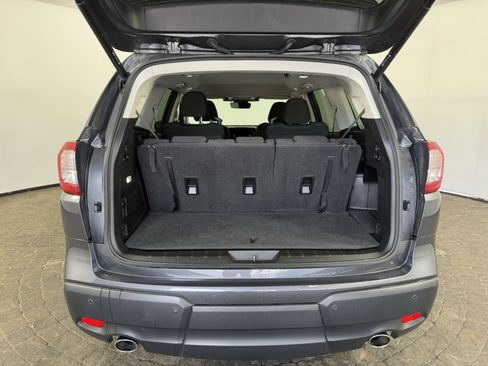 Used 2025 Subaru Ascent Premium AWD/4WD image 7