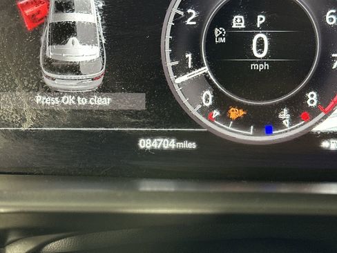 Used 2020 Land Rover Discovery HSE image 19