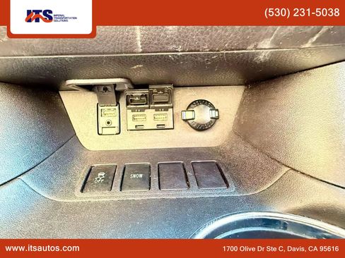 Used 2019 Toyota Highlander LE image 16