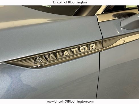 Used 2025 Lincoln Aviator AWD w/ Equipment Group 101A image 14