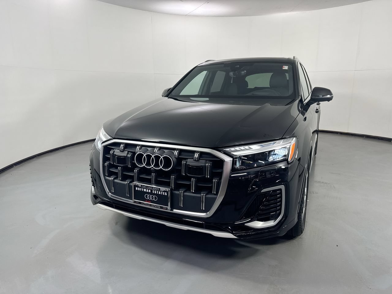 Used 2025 Audi Q7 3.0T Prestige w/ Prestige Package AWD/4WD image 5