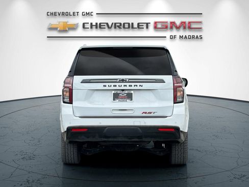 Used 2021 Chevrolet Suburban RST image 4