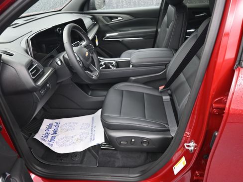 New 2026 Chevrolet Traverse LT FWD image 10