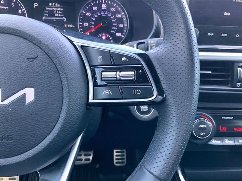 Certified 2023 Kia Forte GT-Line image 25