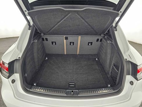 Used 2024 Porsche Macan S image 15