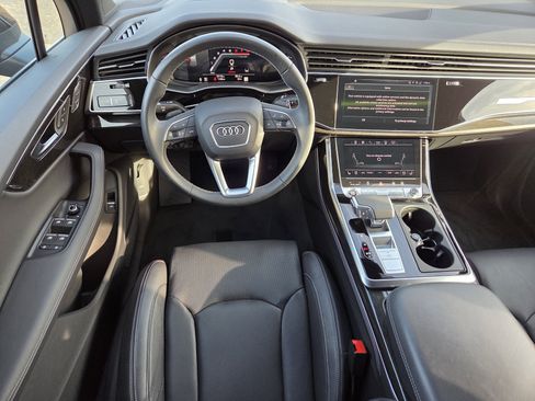 Certified 2025 Audi Q7 3.0T Prestige w/ Prestige Package image 7