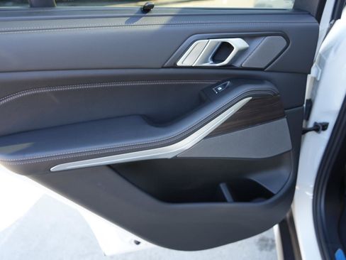 Certified 2024 BMW X5 sDrive40i w/ Premium Package image 13