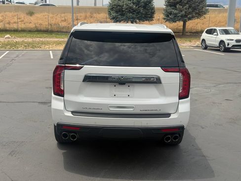 Used 2023 GMC Yukon Denali Ultimate AWD/4WD image 4