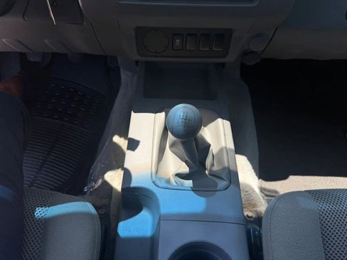Used 2013 Nissan Frontier S RWD image 15