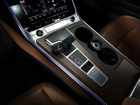 Used 2021 Audi A6 Premium Plus w/ Premium Plus Package image 31