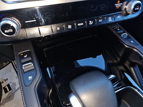 Used 2024 Kia Telluride EX X-Line image 37