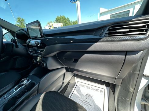 Certified 2025 Ford Escape ST-Line Select AWD/4WD image 25