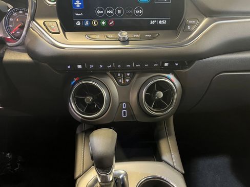 Used 2025 Chevrolet Blazer LT image 18