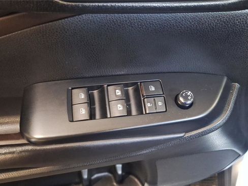 Used 2018 Toyota Highlander XLE FWD image 24