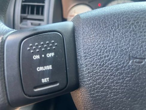 Used 2010 Dodge Dakota Big Horn RWD image 11